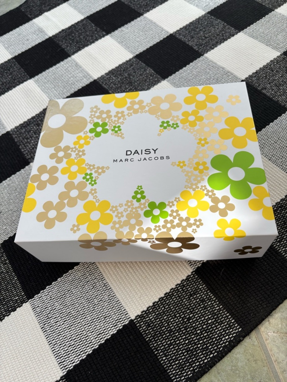Marc Jacobs Daisy Floral Gift Box